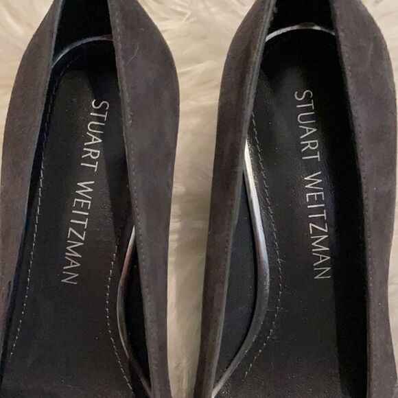 Stuart Weitzman Mary Square Toe Gray Suede Low Heel Pumps - Picture 2 of 7